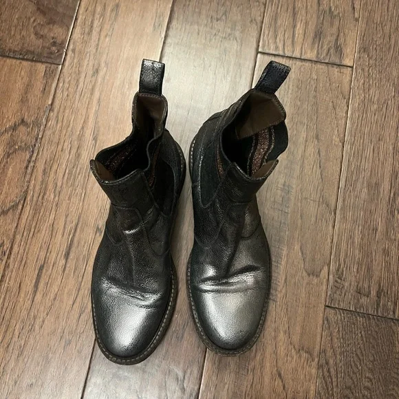 Brunello Cucinelli Metallic Black Leather Boots - Picture 2 of 9